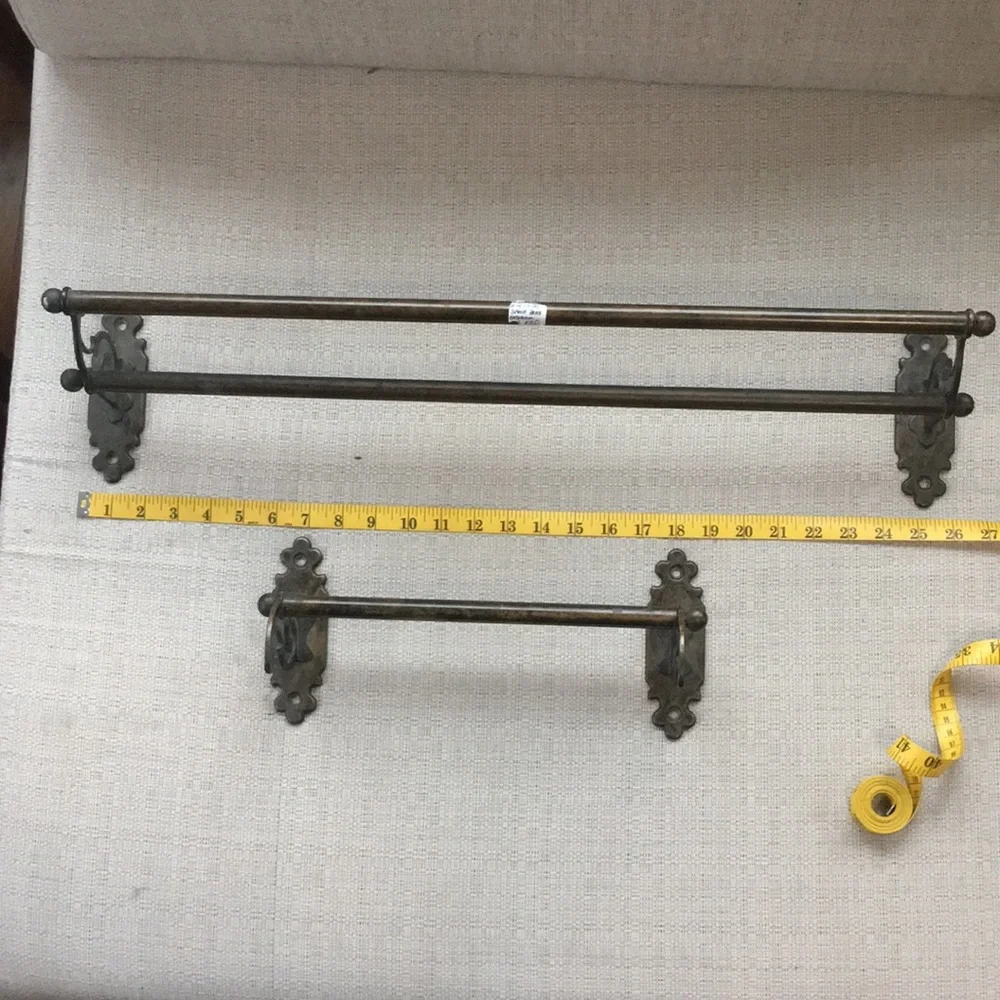 Matching Vintage Towel Racks - Picture 2 of 9
